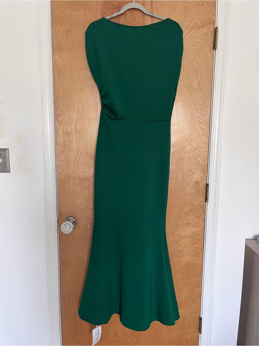 Classic Green Maxi Dress with Flared Hem